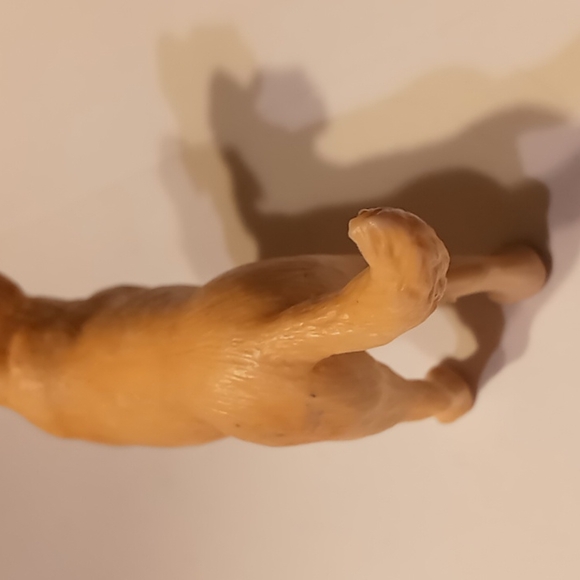 01 Schleich Dog Yellow Golden Labrador 2001 Figure Retired - Picture 4 of 5